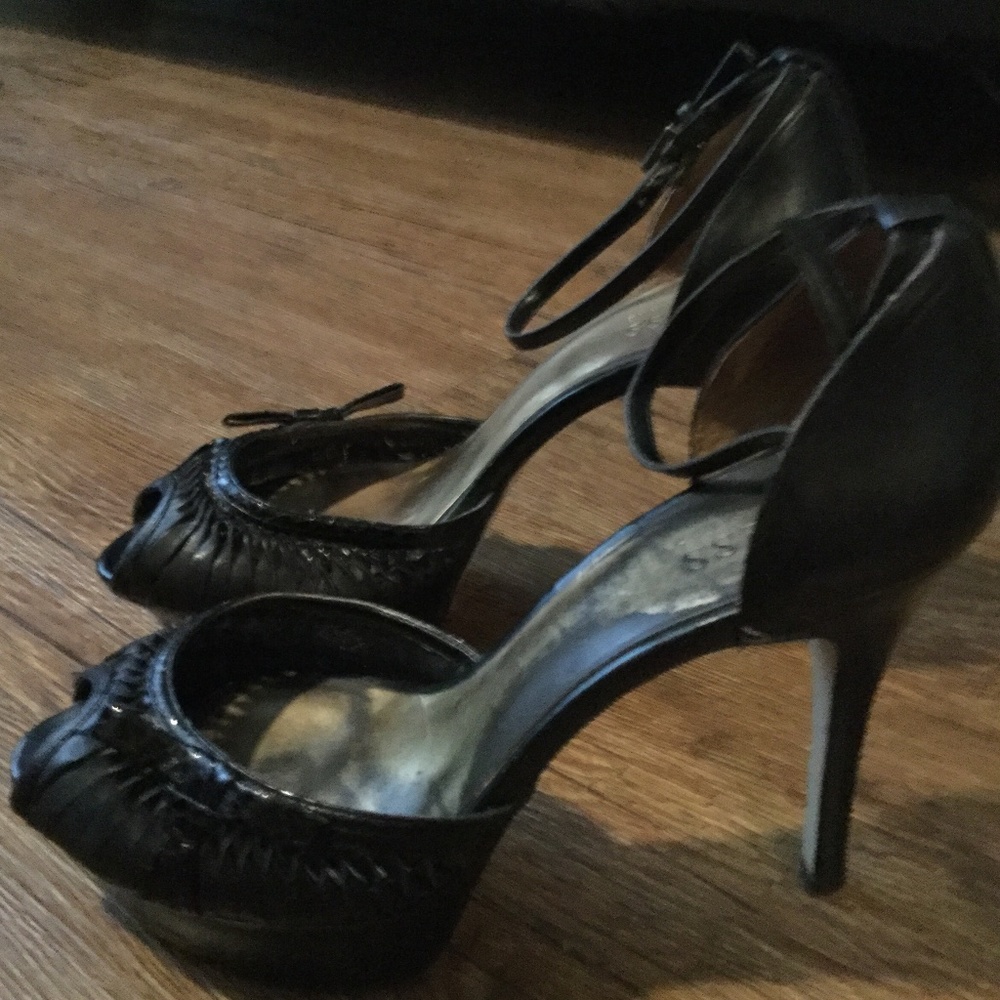 Guess Black Size 8 Leather Ankle Strap Platform Heels - Picture 5 of 8